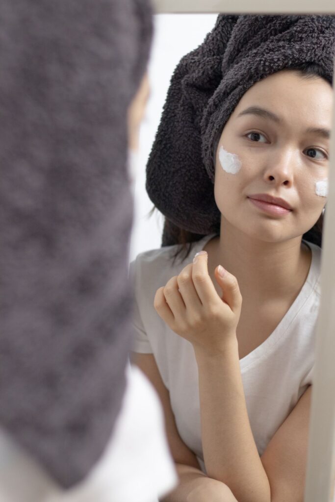 Hình ảnh minh họa: Tẩy tế bào chết bao lâu 1 lần? - SkinLab by Dr. Thục
