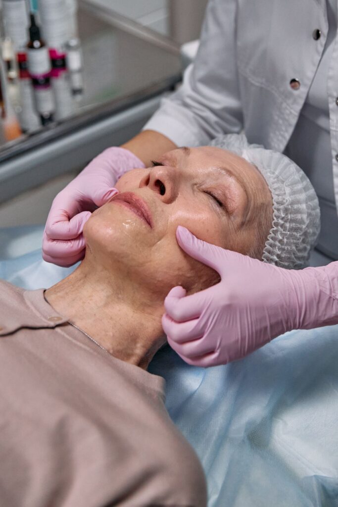Hình ảnh minh họa: Nâng cơ mặt - SkinLab by Dr. Thục