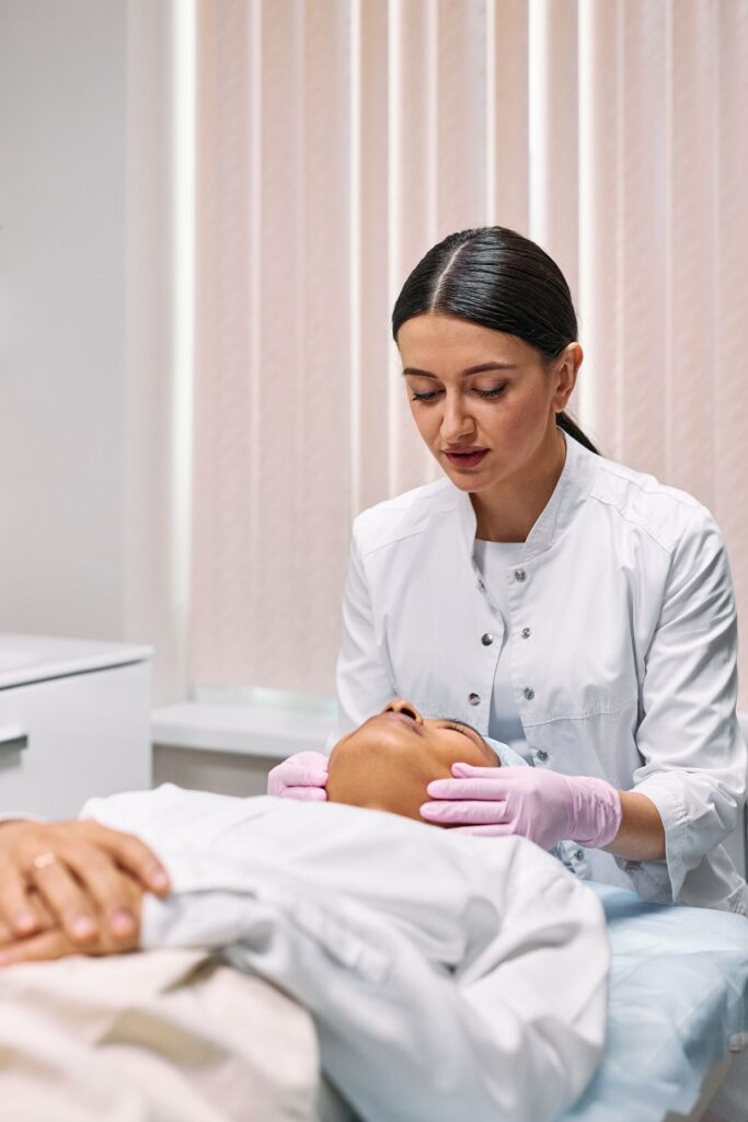 Hình ảnh minh họa: Bị mụn nên ăn gì? - SkinLab by Dr. Thục